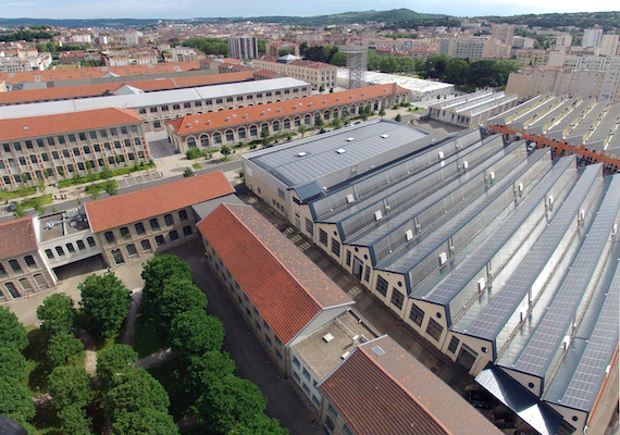 Vue sur site réindustrialisé.